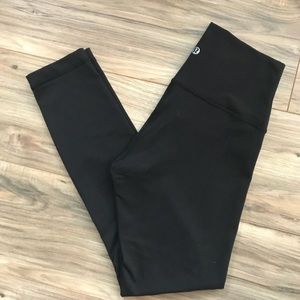 Lululemon wunder under high waisted size 4